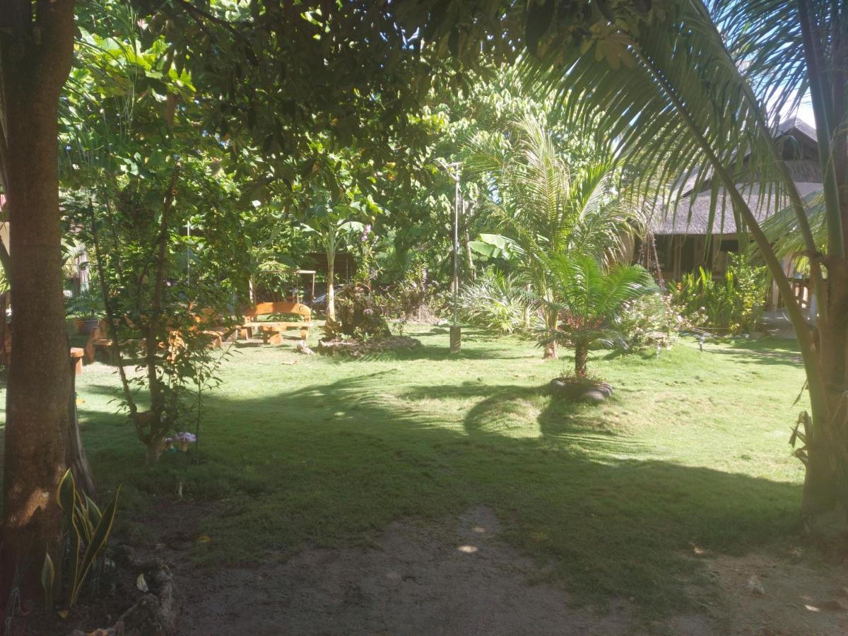 Gardenview Homestay Siargao ゼネラル・ルナ エクステリア 写真