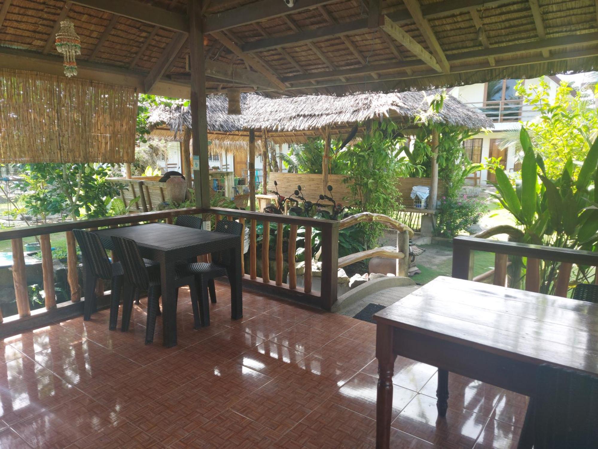 Gardenview Homestay Siargao ゼネラル・ルナ エクステリア 写真