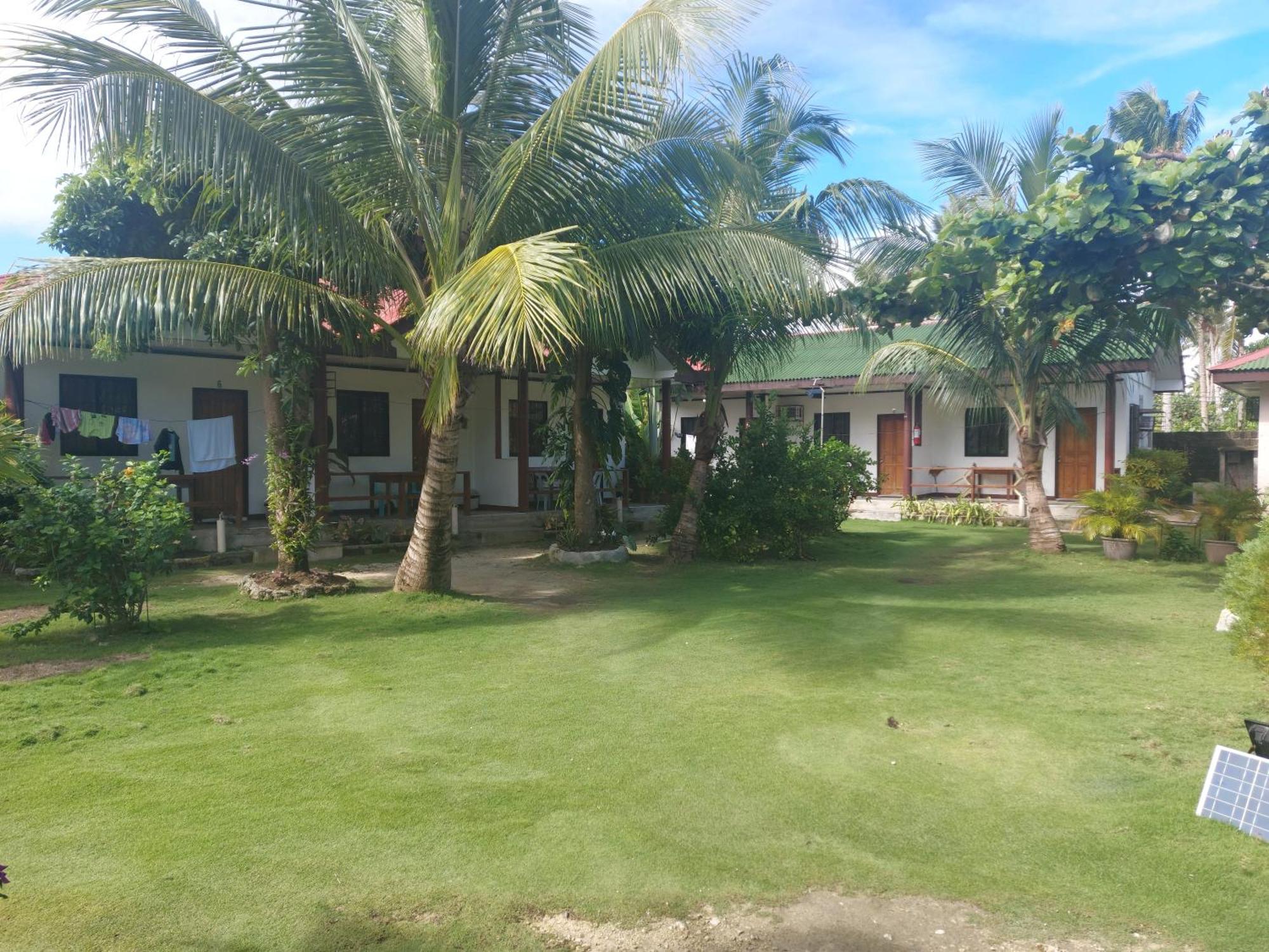 Gardenview Homestay Siargao ゼネラル・ルナ エクステリア 写真