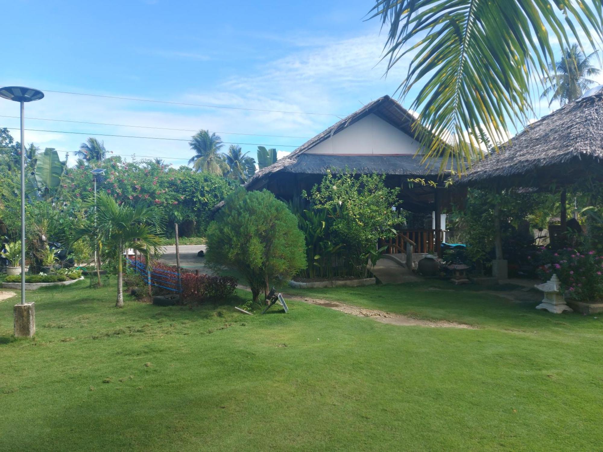 Gardenview Homestay Siargao ゼネラル・ルナ エクステリア 写真